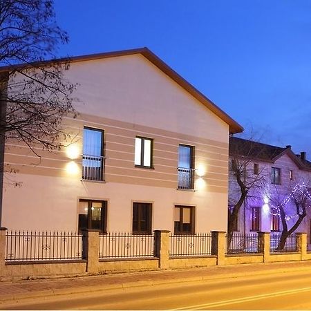 Hotel Stara Fabryka Malogoszcz Exteriör bild